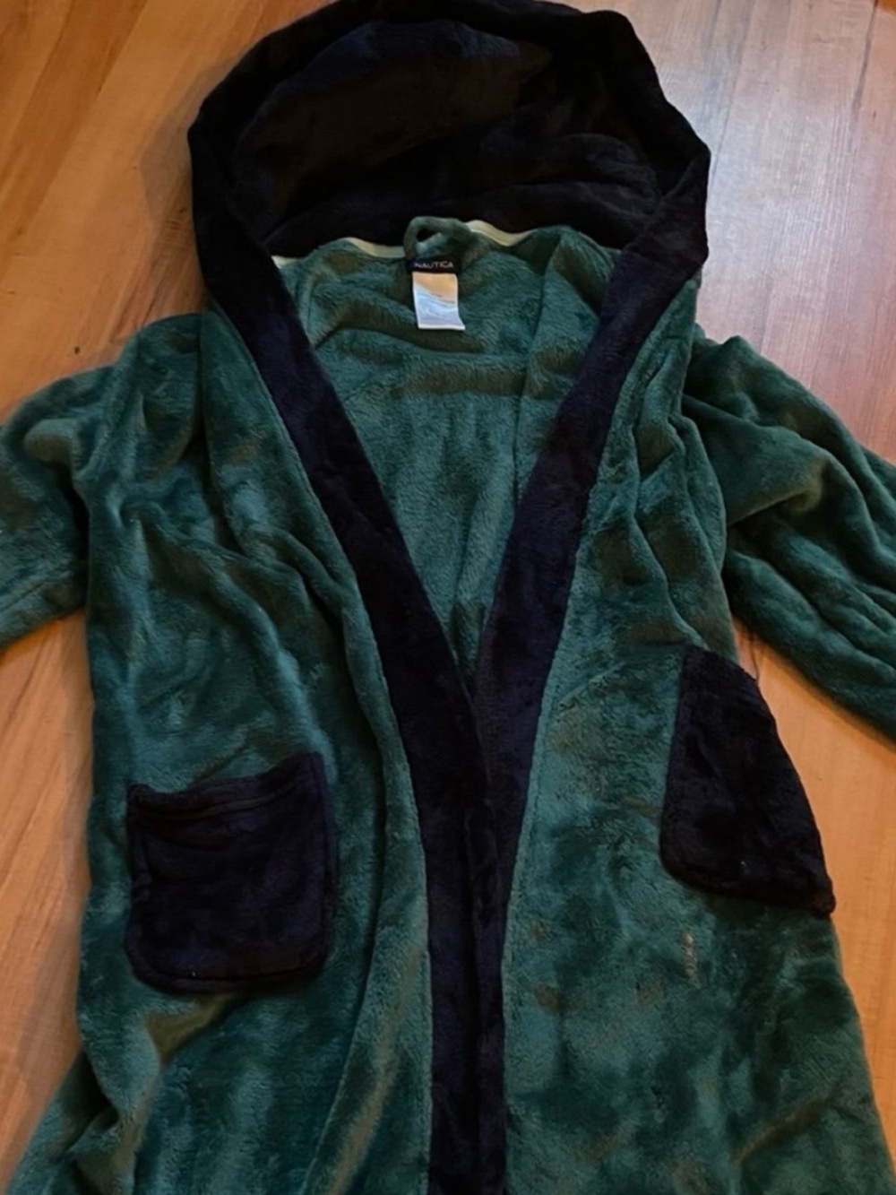 Nautica Plush Hooded Robe in Teal with Navy Label